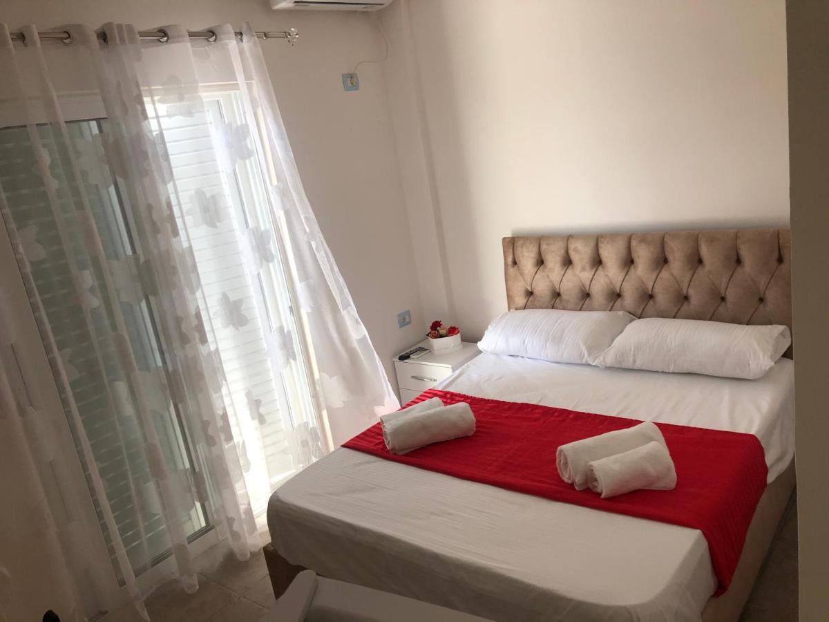 Elton Tafa Guesthouse Ksamil Exterior photo