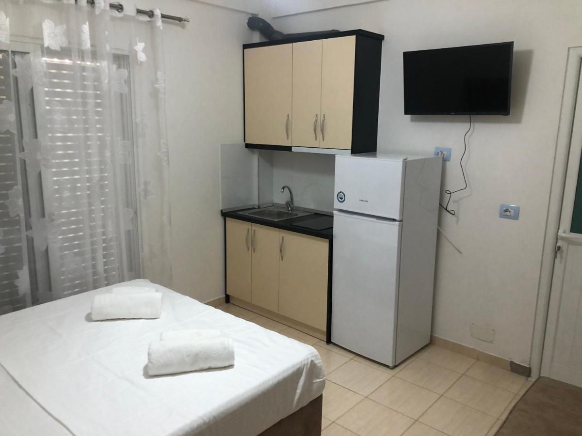 Elton Tafa Guesthouse Ksamil Exterior photo
