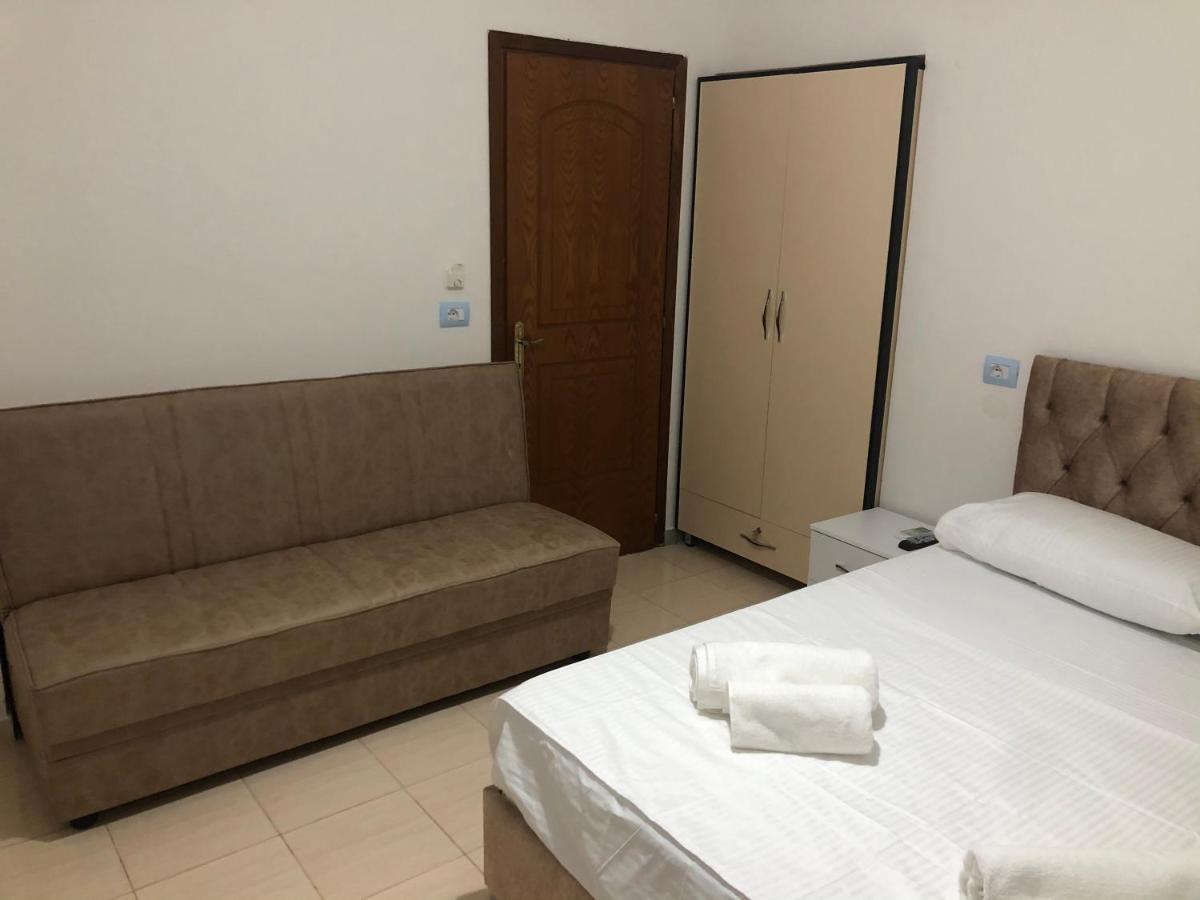 Elton Tafa Guesthouse Ksamil Exterior photo